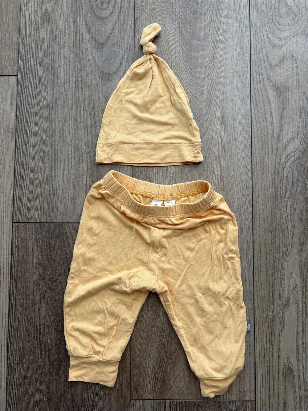 Kyte BABY Mustard Yellow Joggers and Knot Hat Set